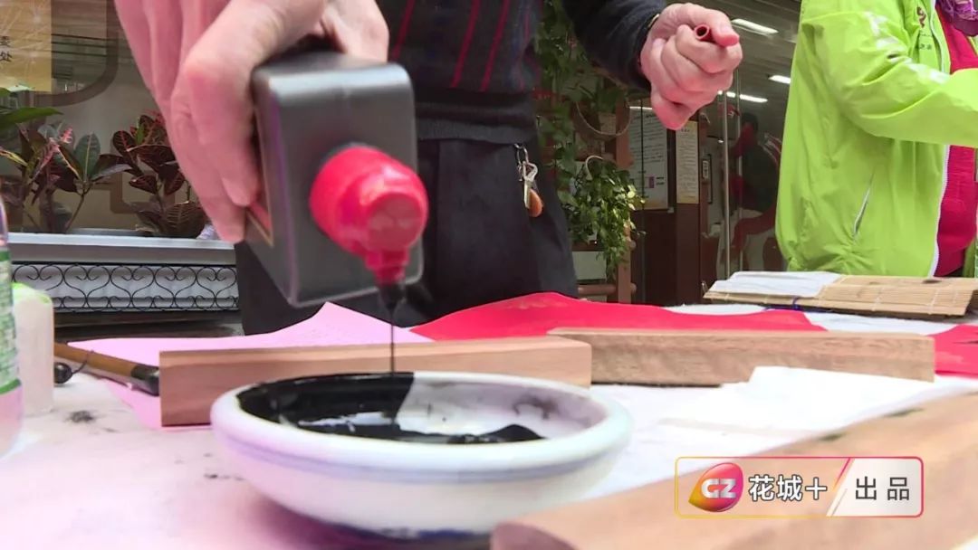 够传统！年味满满的手写挥春，竟然可以免费送？