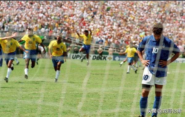 罗森内里英文,罗森内里一生红黑