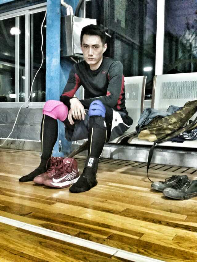 篮球保护膝盖最好的护膝第一名,篮球保护膝盖保护脚踝的装备