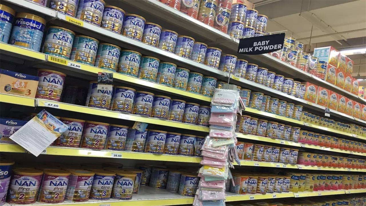 想将不合格的奶粉“混进”我国市场，严惩不贷，中国不是好欺负的