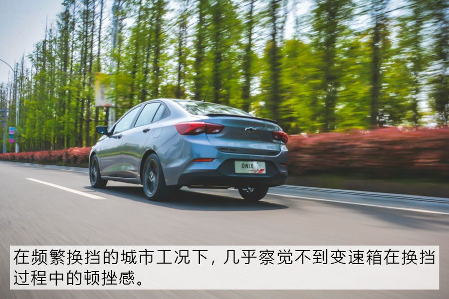 雪佛兰科沃兹redline自动欣尚版,雪佛兰新款科沃兹高速测试