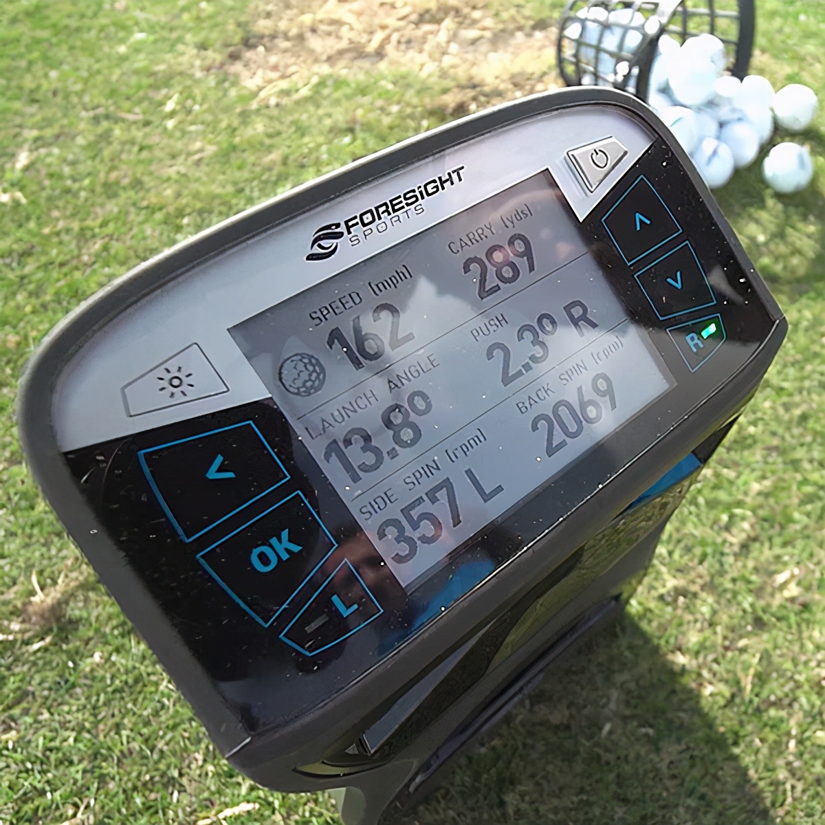 总觉得自己的步伐太慢了想快一点,挥杆应该慢还是快