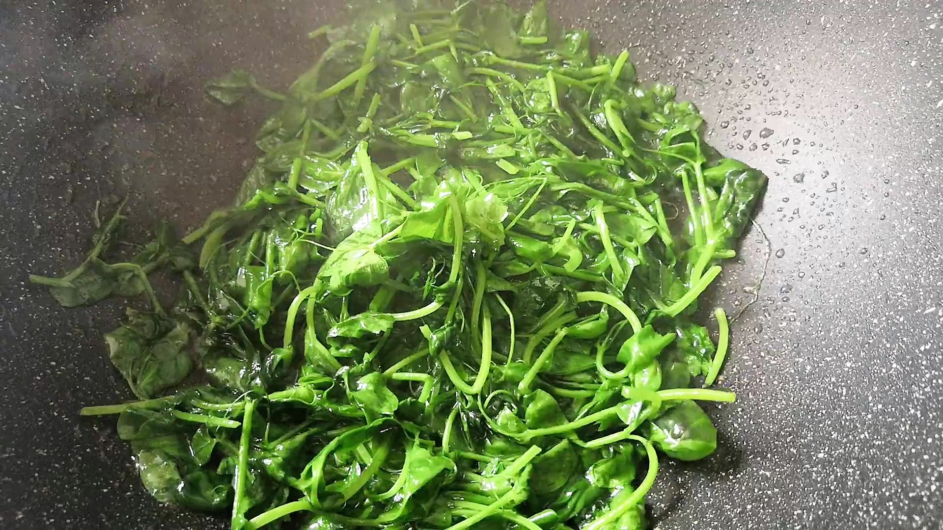 茭白怎么做美味下饭适合孩子吃,油焖茭白的做法最正宗的做法