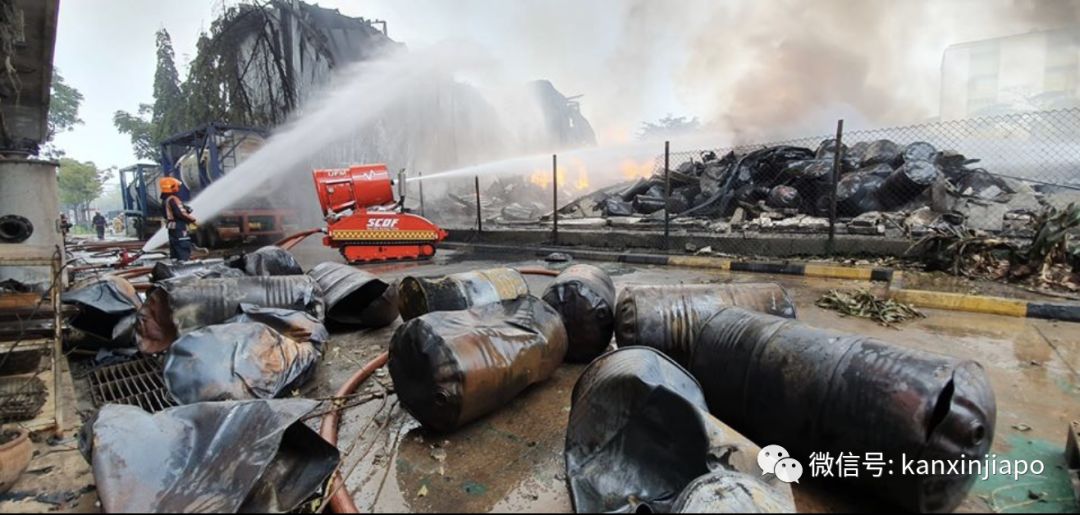 新加坡一化工厂大火狂烧6小时，出动130名消防员