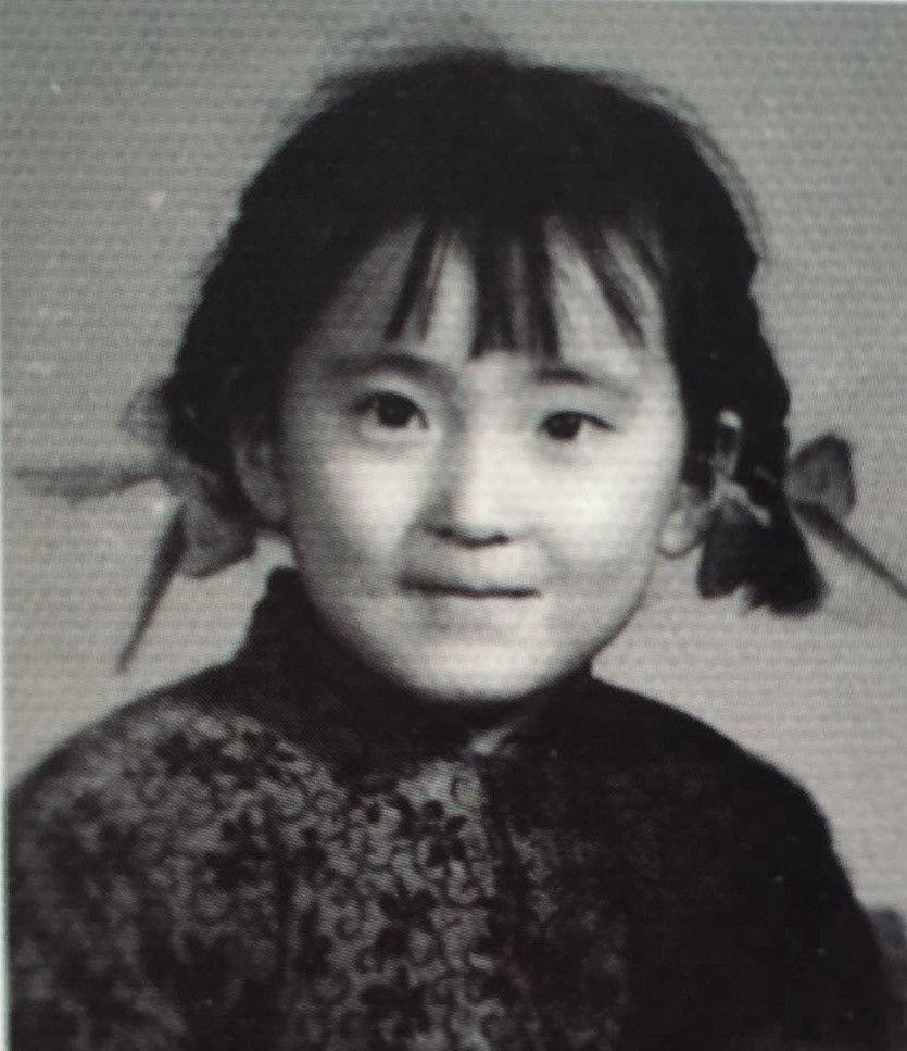 2段婚姻，和丈夫剃度出家，41岁病逝，父亲跪在地上埋怨自己