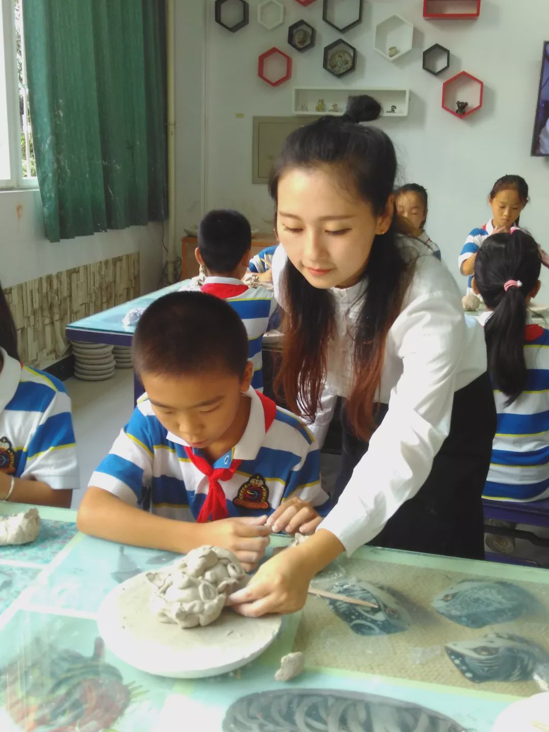 “*底卧**”三原：获奖专业户背后真相