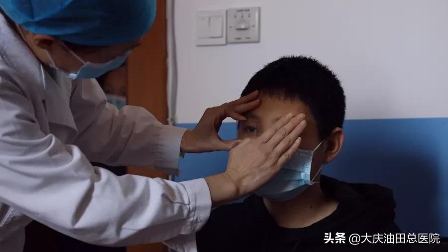 给孩子配眼镜怎么验光最标准,给孩子配镜的过程