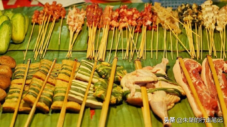 西双版纳摆地摊需要具备哪些东西,夜市摆地摊赚钱的三大技巧