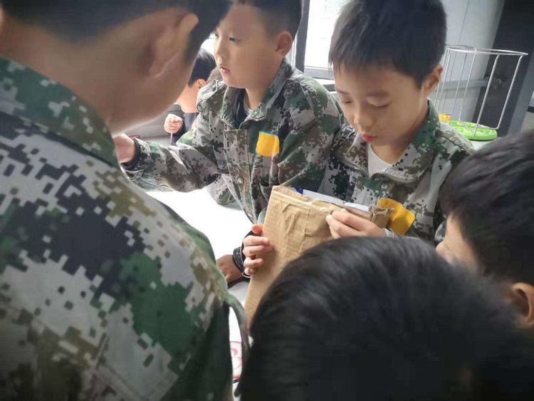 南王村小学实践活动6年级,中山南街小学生社会实践