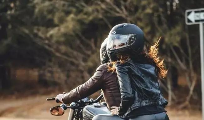 年龄大了喜欢摩旅,喜欢摩旅的男人强壮又全能