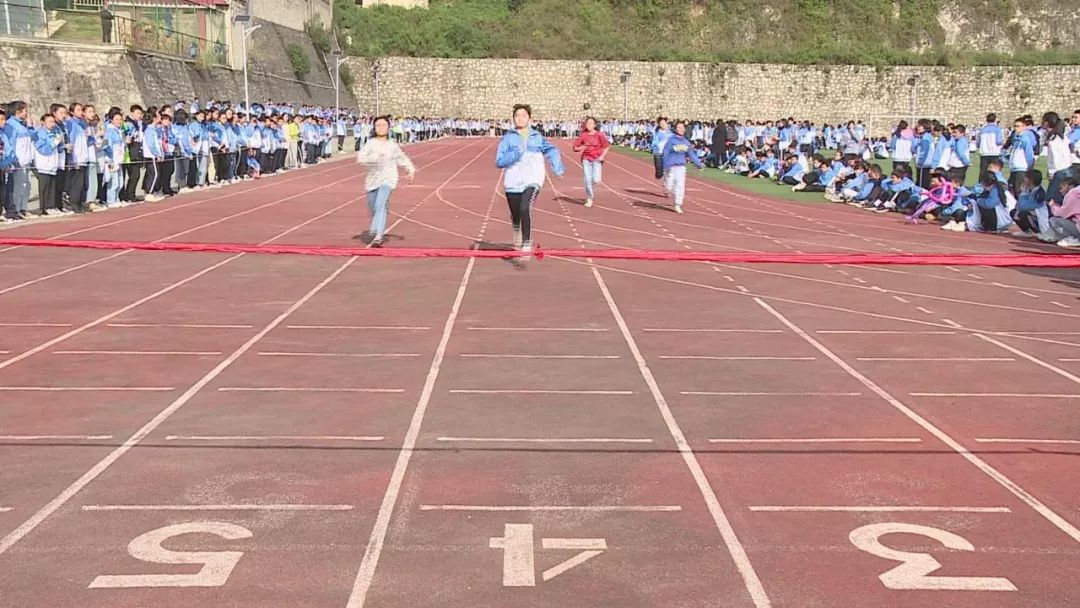 关岭民族寄宿制学校2024艺术节,关岭县寄宿制中学冬季运动会