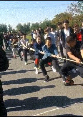 姑娘搞笑跳舞,妹子跳舞搞笑图片