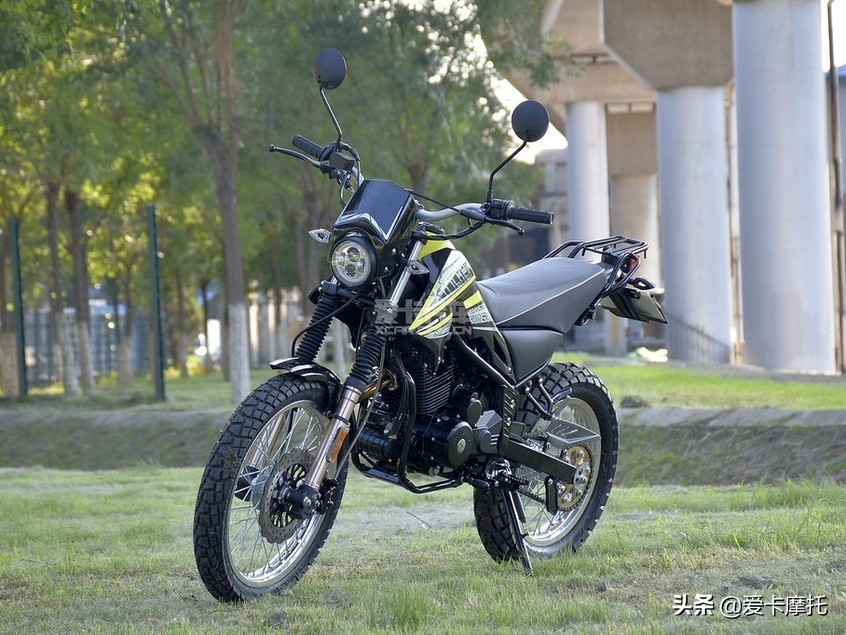 横扫赛道碎石路最值得购买的摩托之娱乐利器篇