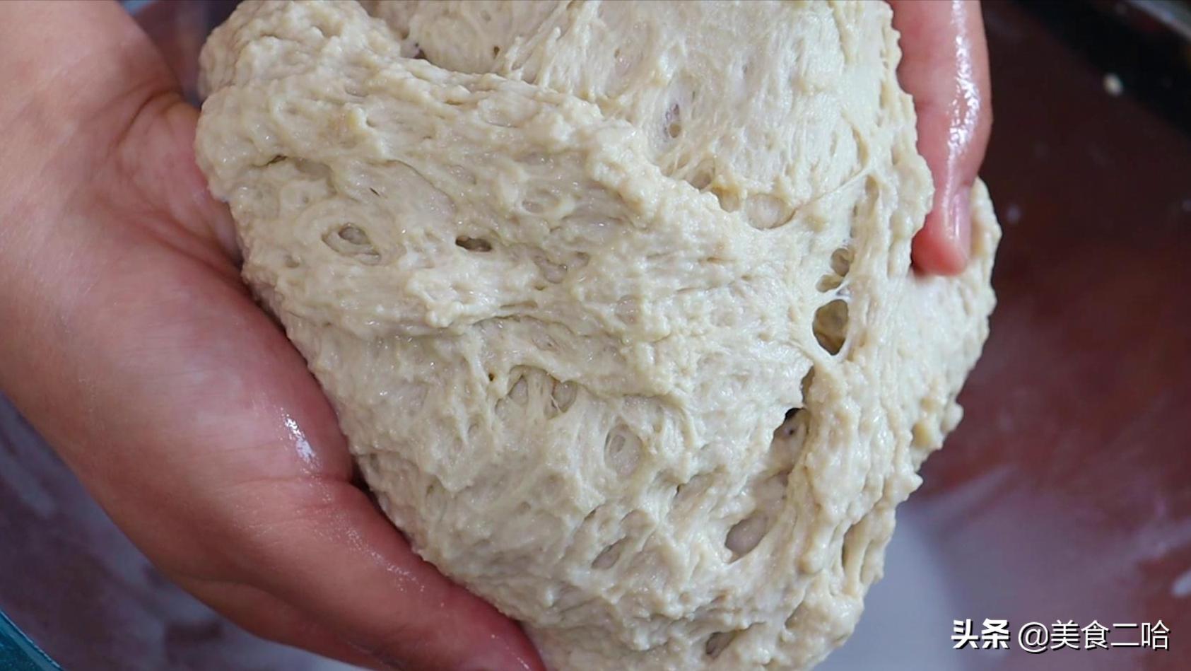 自制烤面筋:半斤粉能做30串,劲道麻辣,在家轻松实现面筋自由