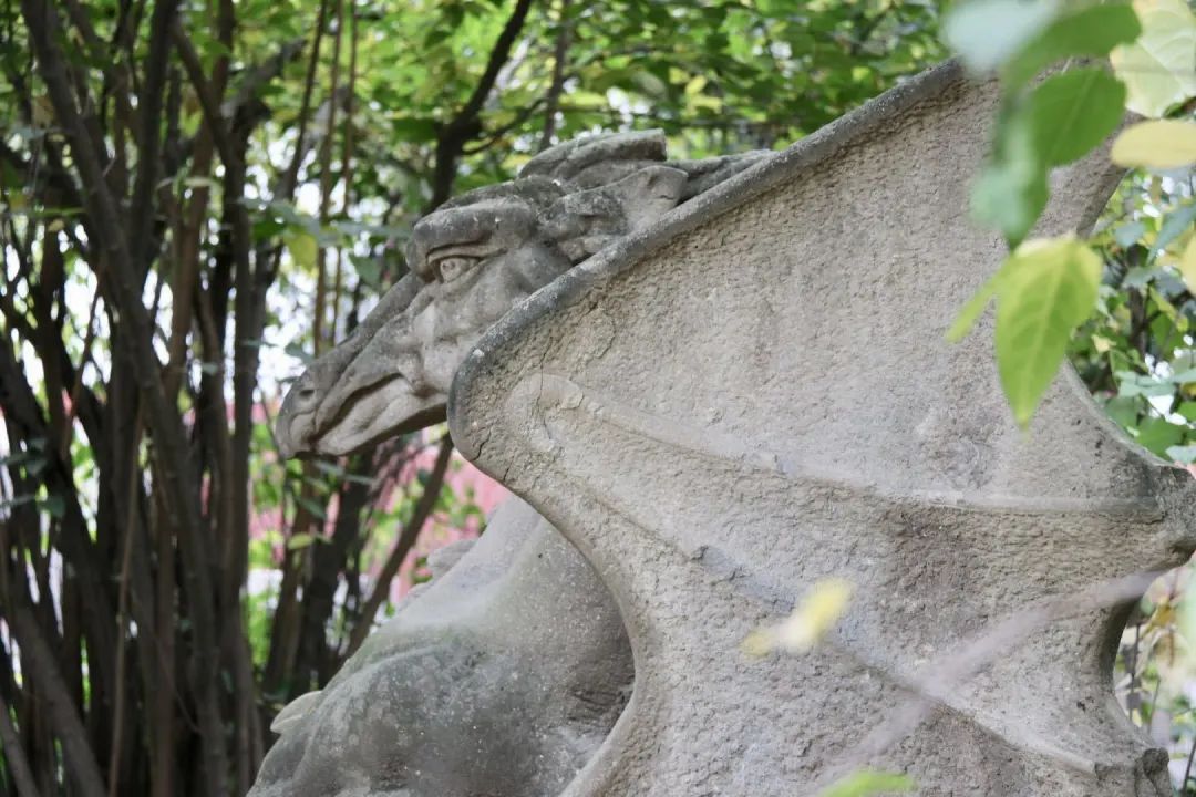 陆游春节的诗,陆游写的关于成都的诗