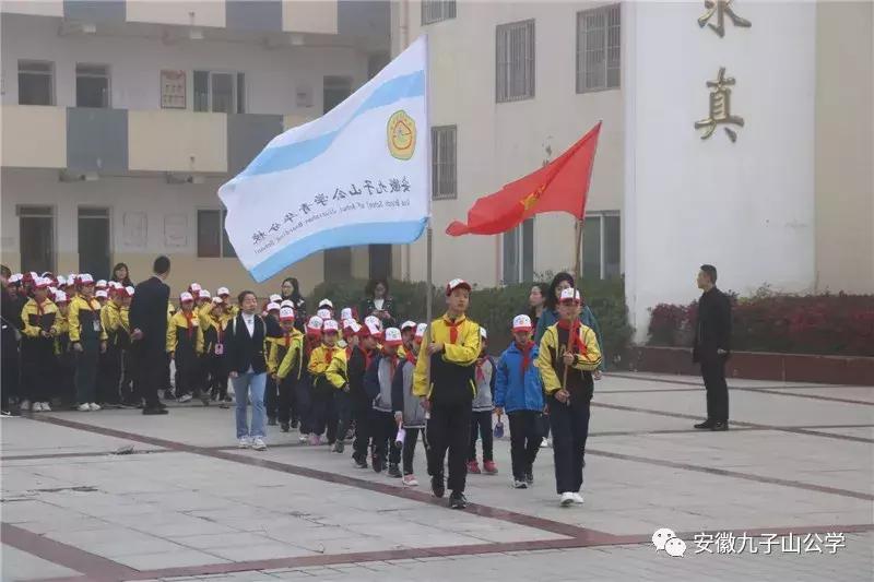 雨花台烈士陵园扫墓活动,祭扫烈士纪念碑团日活动