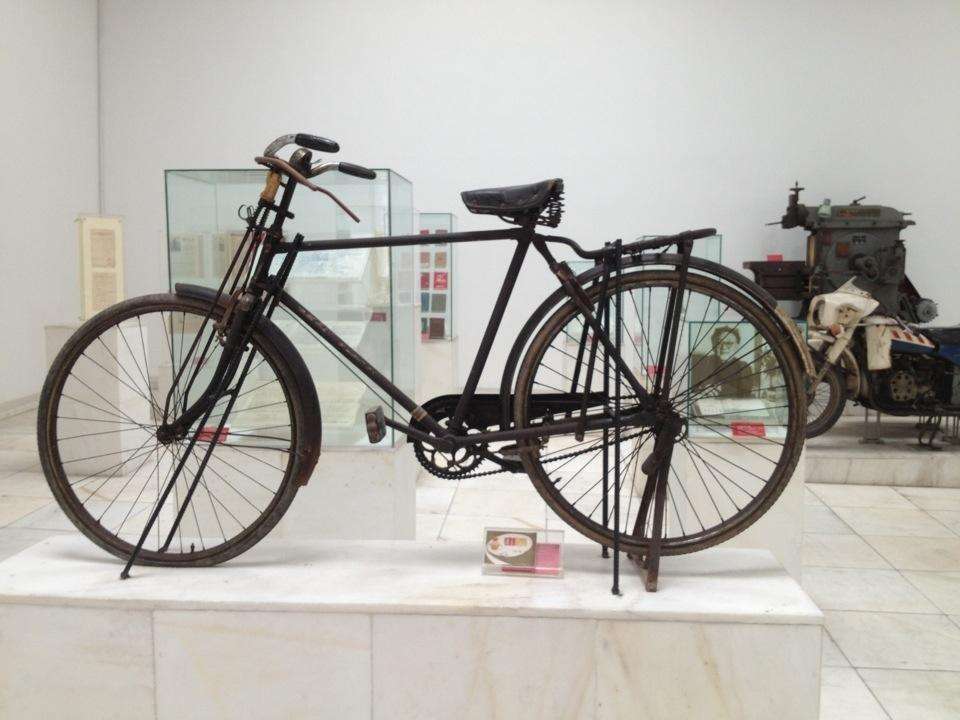 丰田自行车相撞,丰田自行车视频大全