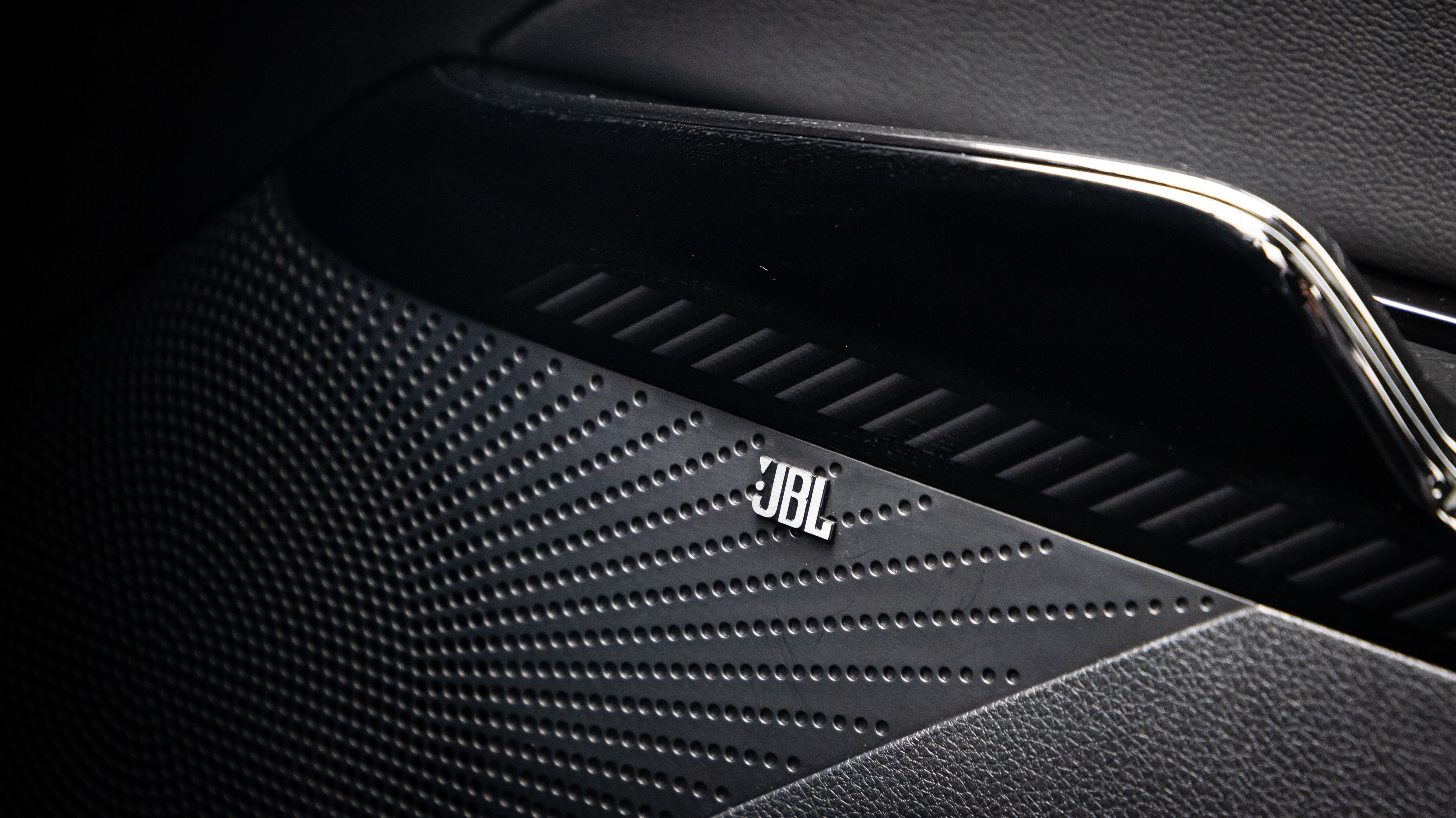 起亚k5凯酷2021年1-12月销量,2021款起亚k5凯酷1.5t值得买吗