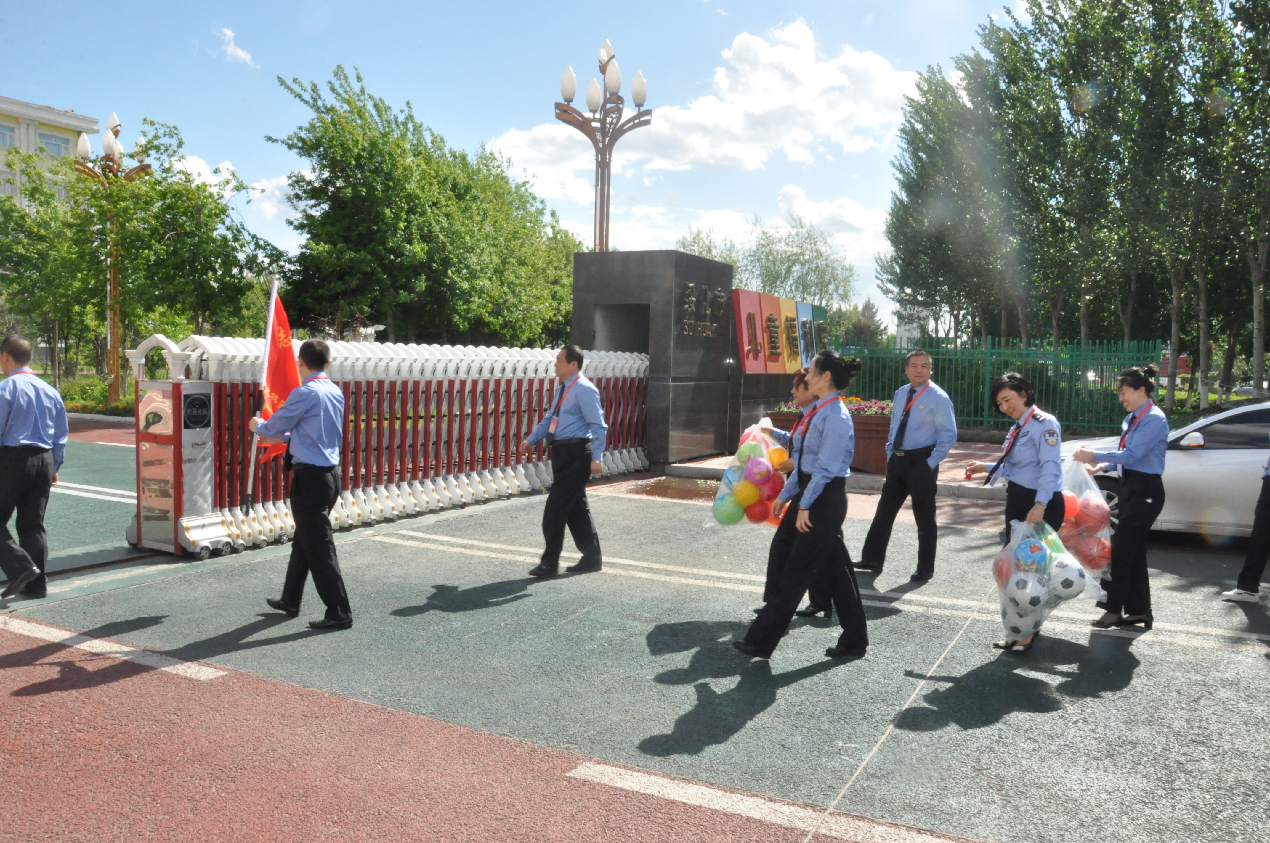 检察院到儿童福利院开展什么活动,检察院迎六一福利院送温暖活动