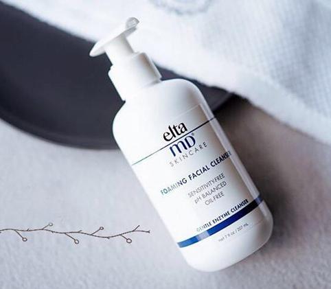 男士如何选择合适的洗面奶,男士洗面奶与女士洗面奶的区别