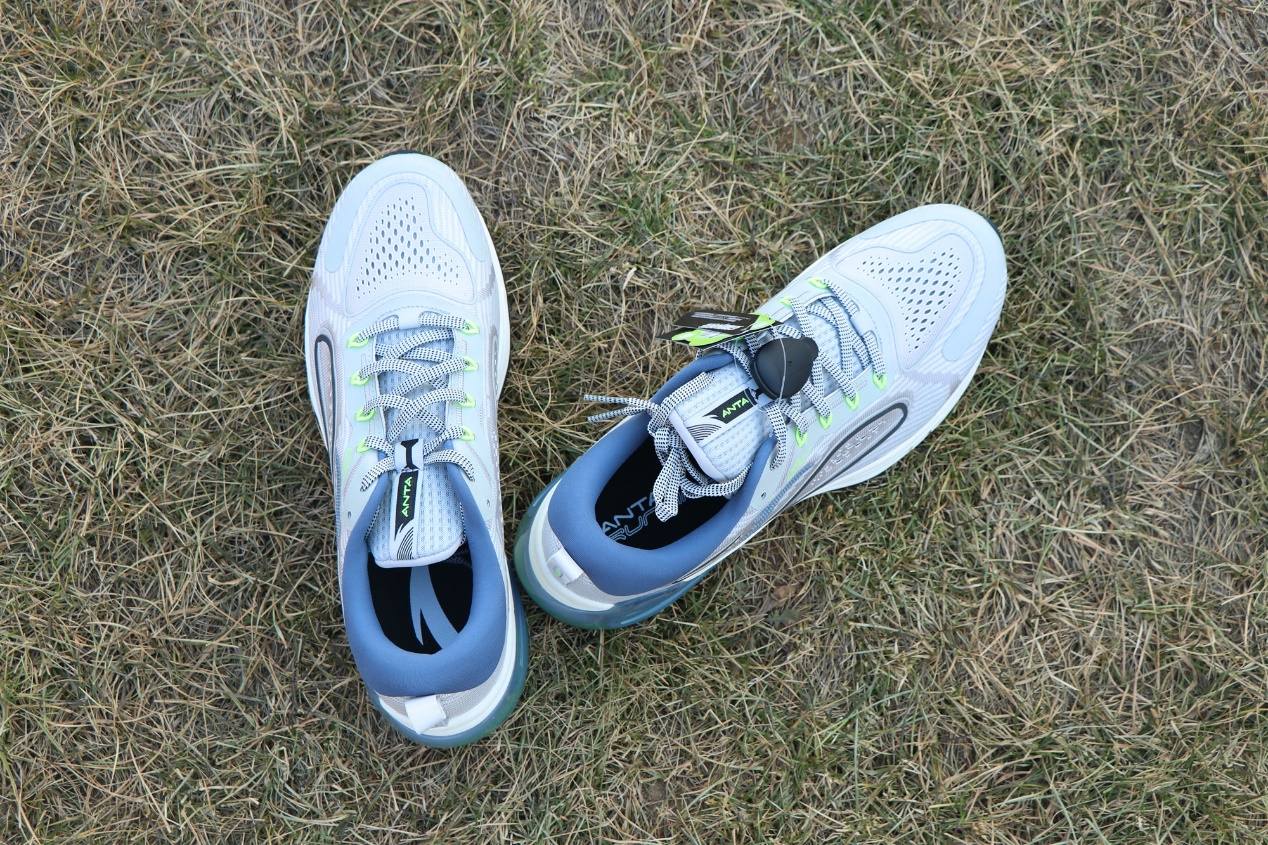 安踏xkeithharing联名系列,咕咚安踏联名跑鞋