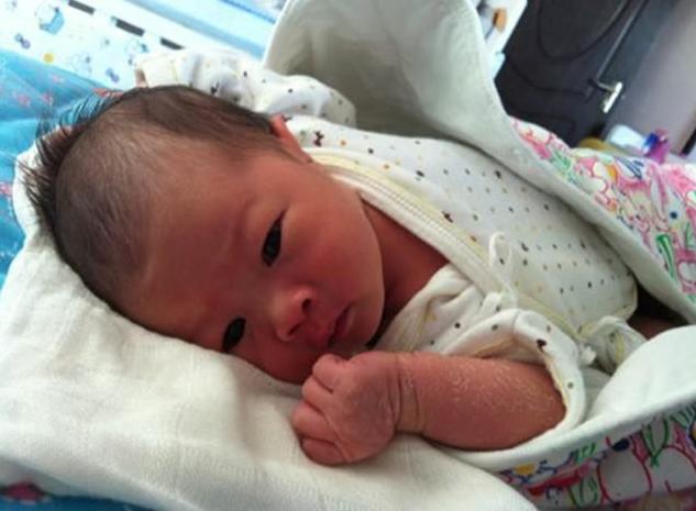 为何别的孕妈肚子会“鼓包”，自己在孕期没感觉？与3个条件有关