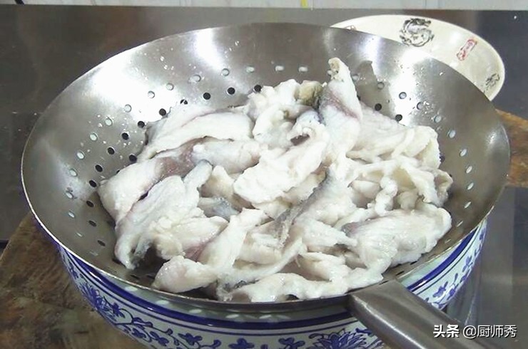 鱼片上浆的做法,鱼片上浆教程