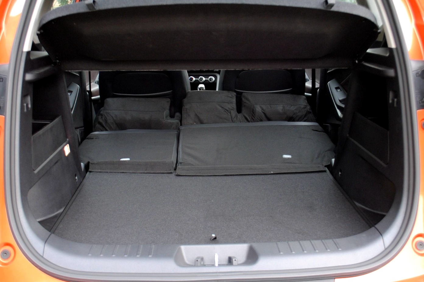 新款长安cs15什么价位,售6.19万元起长安全新cs15上市