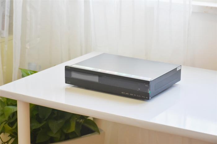 亿格瑞a10二代和芝杜z1000哪个好,亿格瑞a10怎么装硬盘