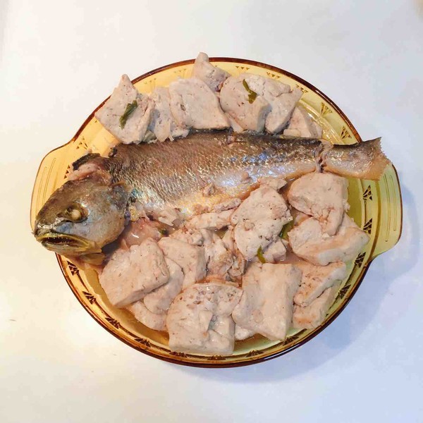 炖鱼汤一般什么鱼炖的好吃,炖鱼汤要用什么鱼做才好吃有营养