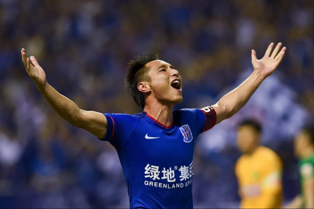 他本应该成为国足最优秀的中场,却命途多舛最终陨落