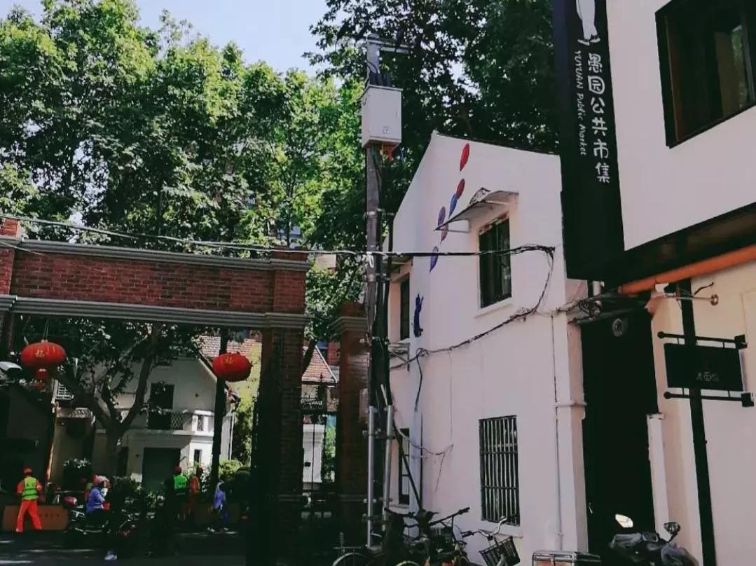 不输宜家的“菜市场”!魔都这些“土味”逛街地,敢说你都走过?