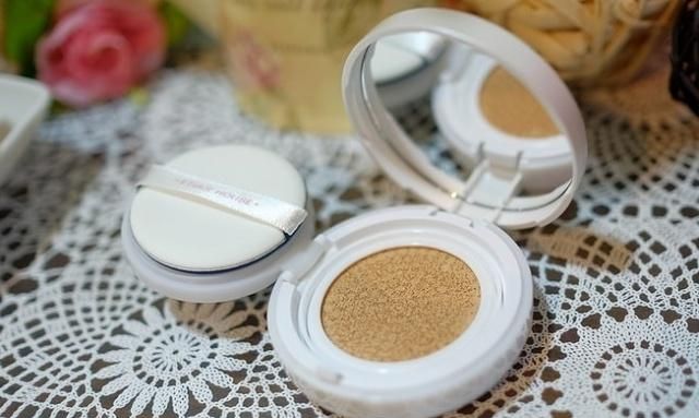 气垫粉饼哪个牌子性价比高,最好用的气垫粉饼排行榜前十名