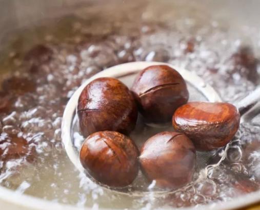 板栗壳太硬怎么办,板栗壳太硬怎么开花刀