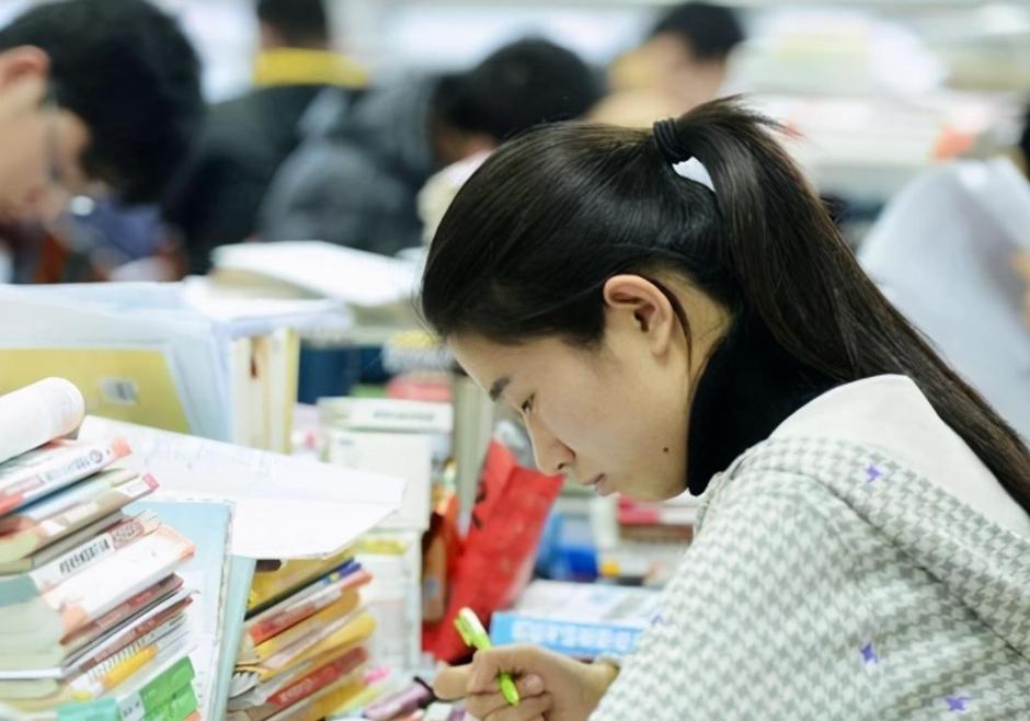 为什么选择报考杭电,浙大学生报杭电