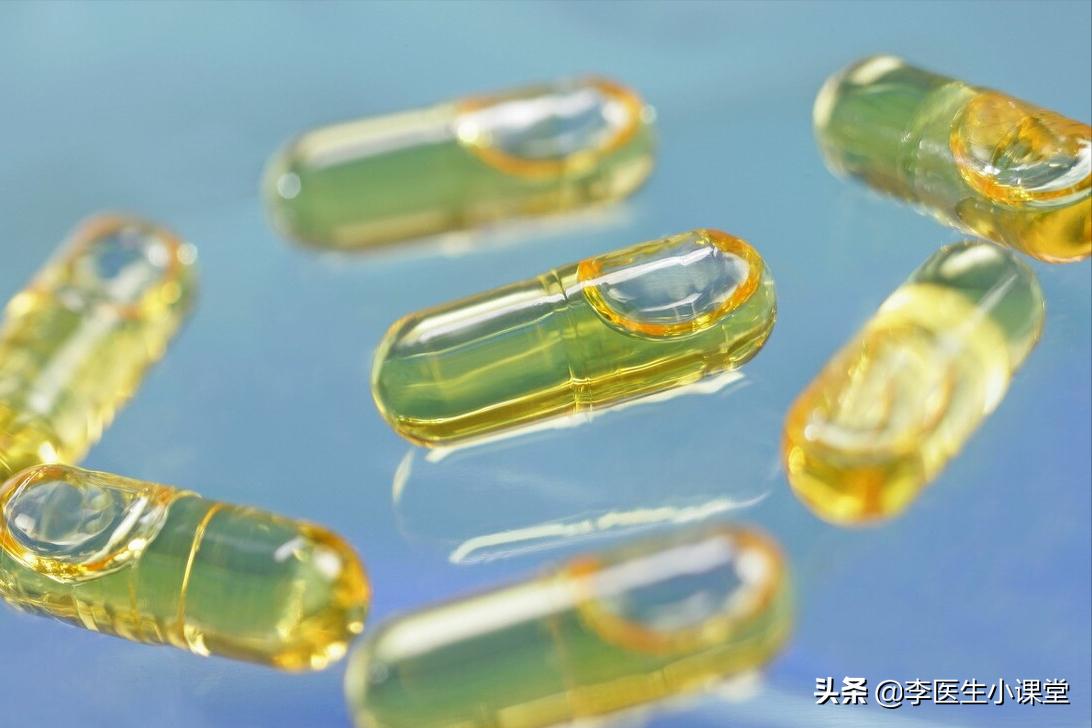 维生素B12和叶酸该饭前还是饭后吃,怎样服用维生素b9叶酸