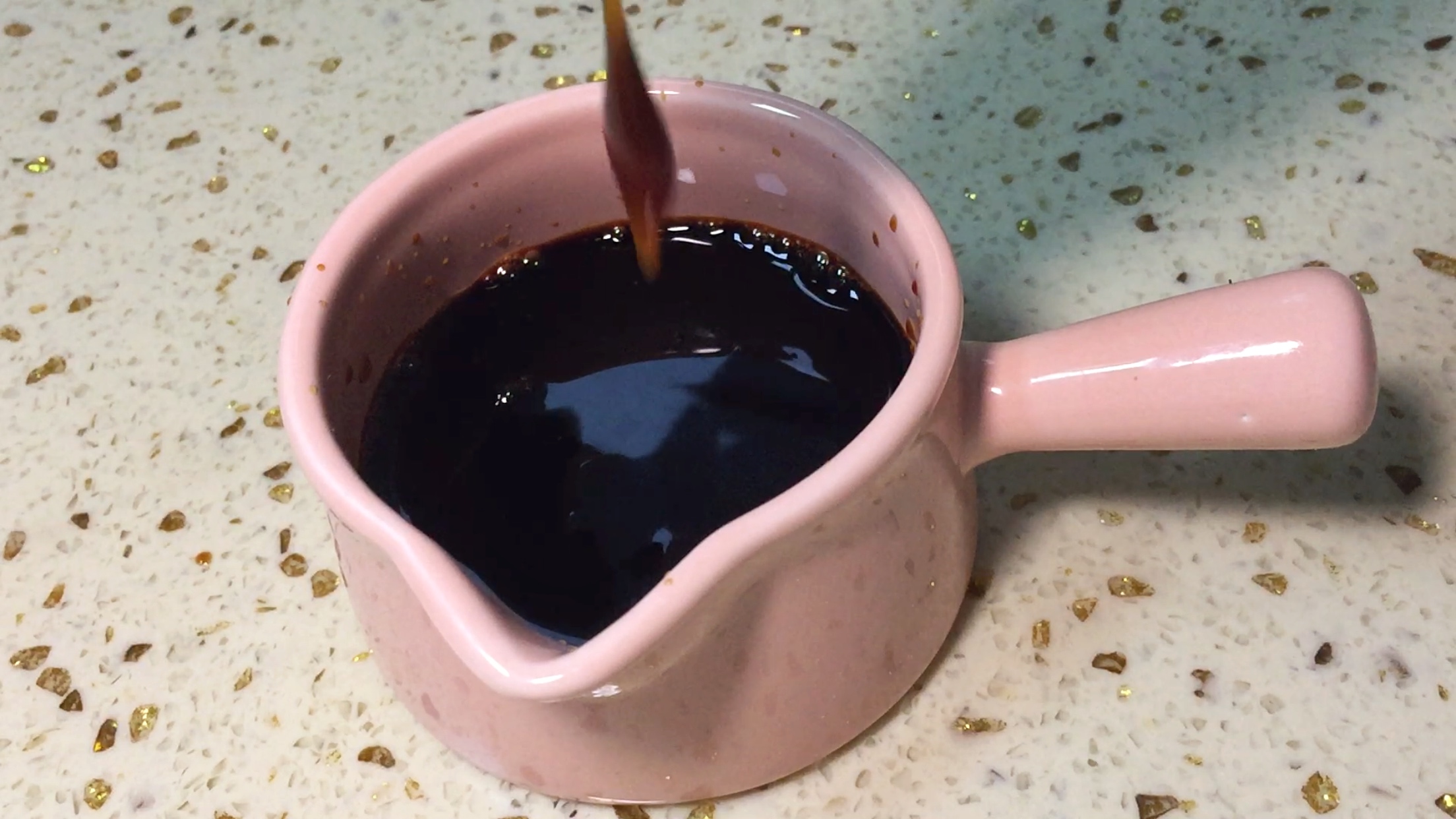 鸡爪下酒的方法,下酒鸡爪子最好吃的做法