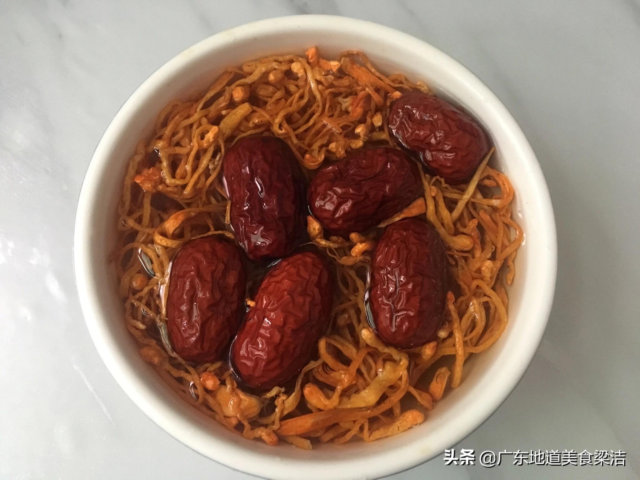 花胶虫草母鸡汤做法,广东花胶虫草花煲鸡汤的做法大全