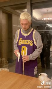 心态崩了，我的健身教练追到抖音上来了