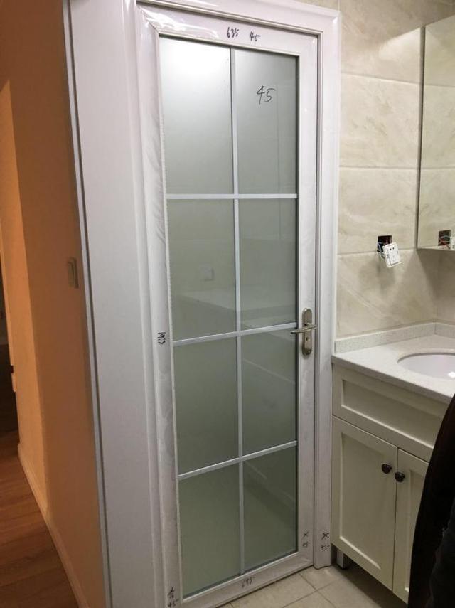 装修实木门套怎么选择,金属门套怎么选择