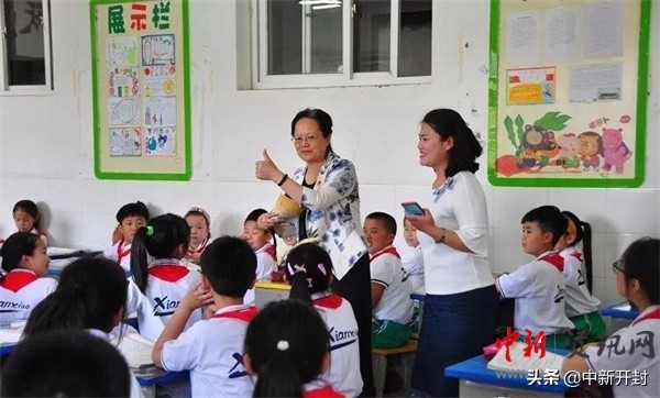 芳林新叶茂教学竟相长——县街小学开展青年教师汇报课展示活动