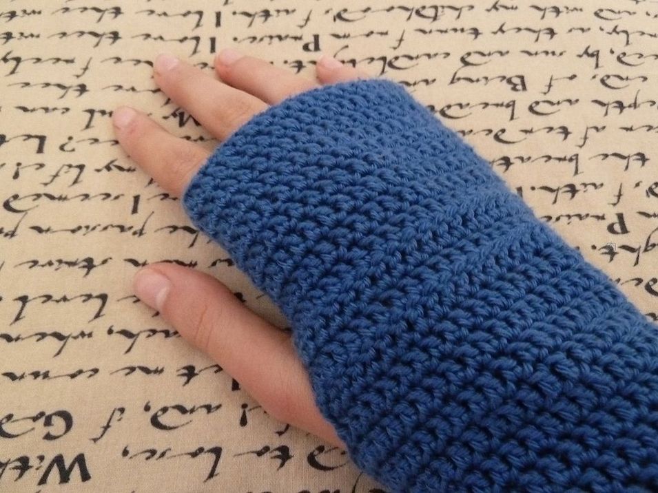 钩织护指套教程,半指分指手套钩织教程