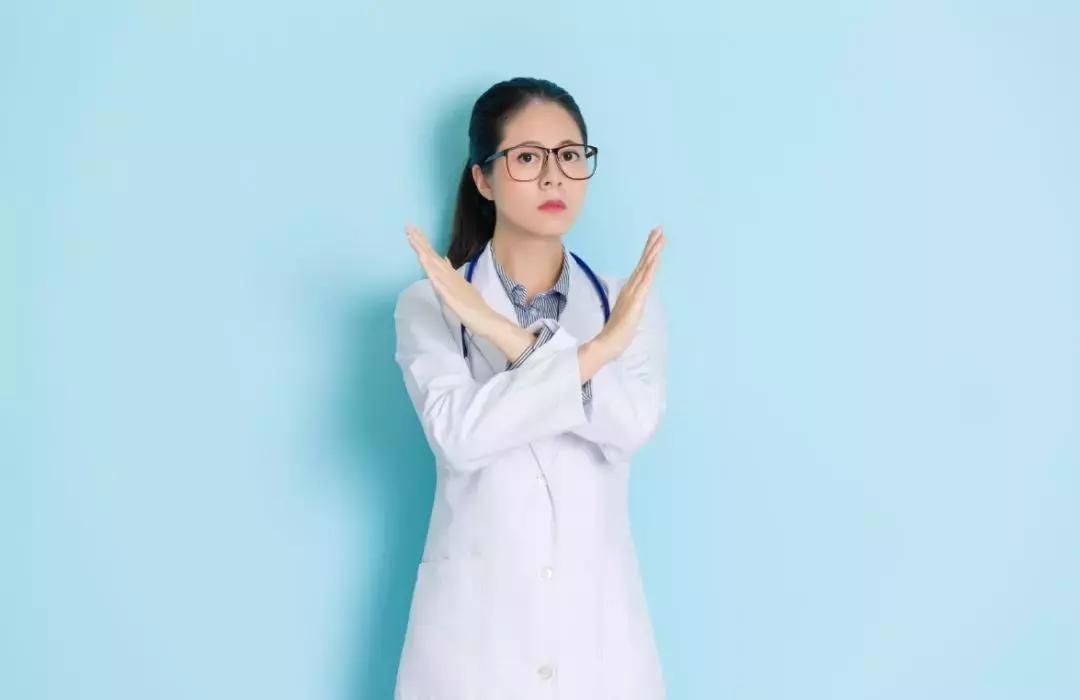 成人为什么会长痤疮,为什么成人了脸上还会长痘痘