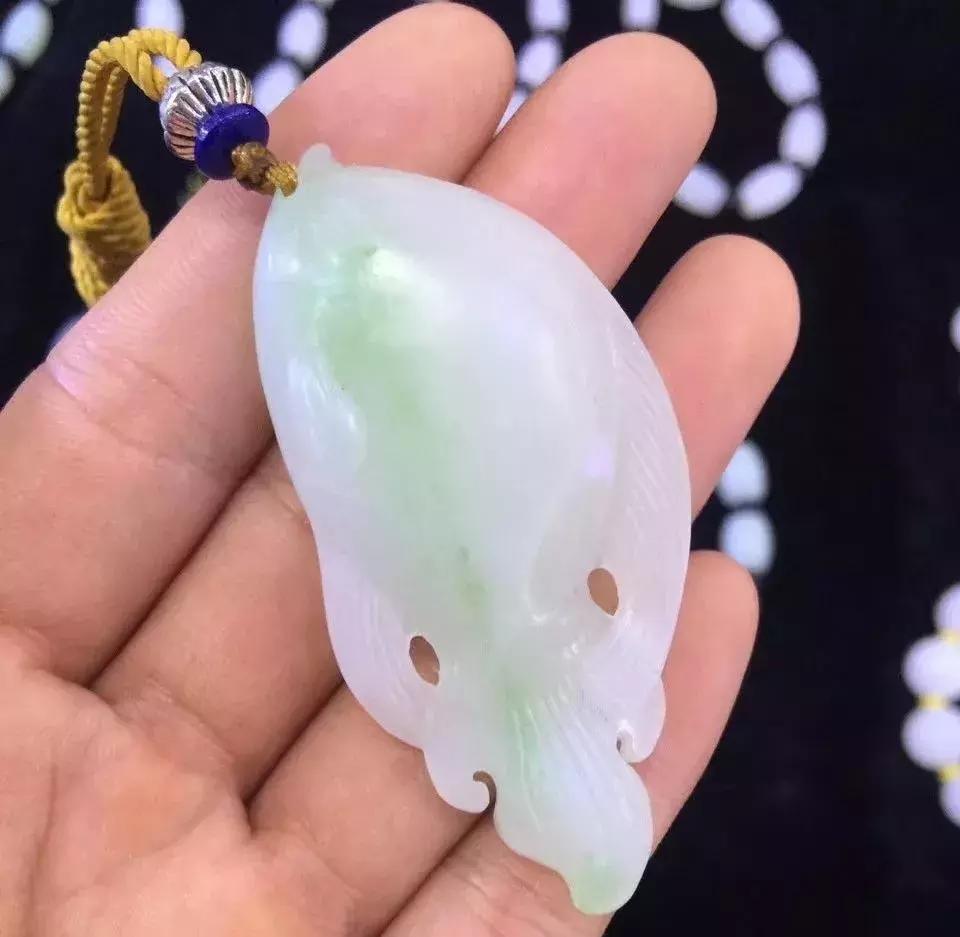 俄料和田玉为什么比较便宜 (俄料和田玉真的盘不出来吗)