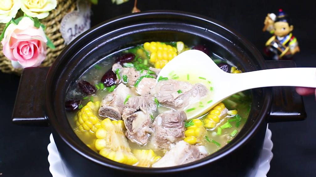 炖煮排骨汤需要什么调料,煨排骨汤什么时候放盐肉容易烂