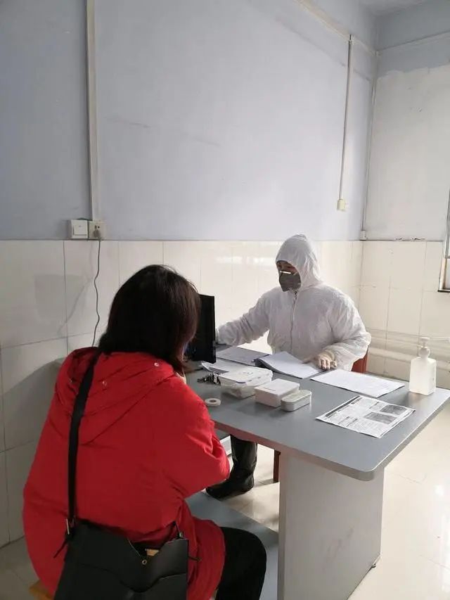 战疫天使重返工作岗位,疫情第一线的天使们