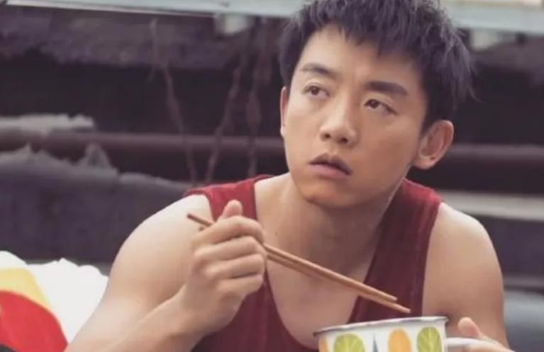 “夜店小王子”郑恺的瓜