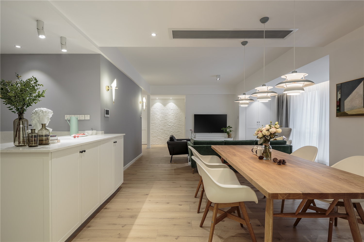 重庆旧房翻新改造装修效果图,重庆旧房翻新100平米价格十万贵吗