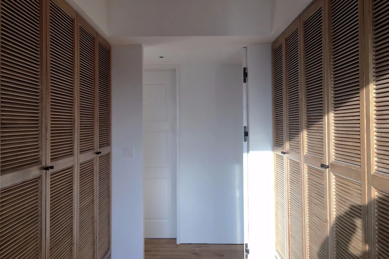 现场工地解说|066期木蜡油和清漆的区别是什么？