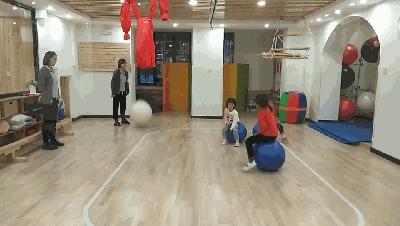 早教室内体能游戏2-3岁,早教运动教具组合2-3岁